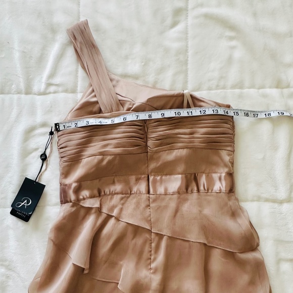 Dress | size 6 | Adrianna Pappel | Cocktail  | Champagne, blush, nude - Picture 7 of 14